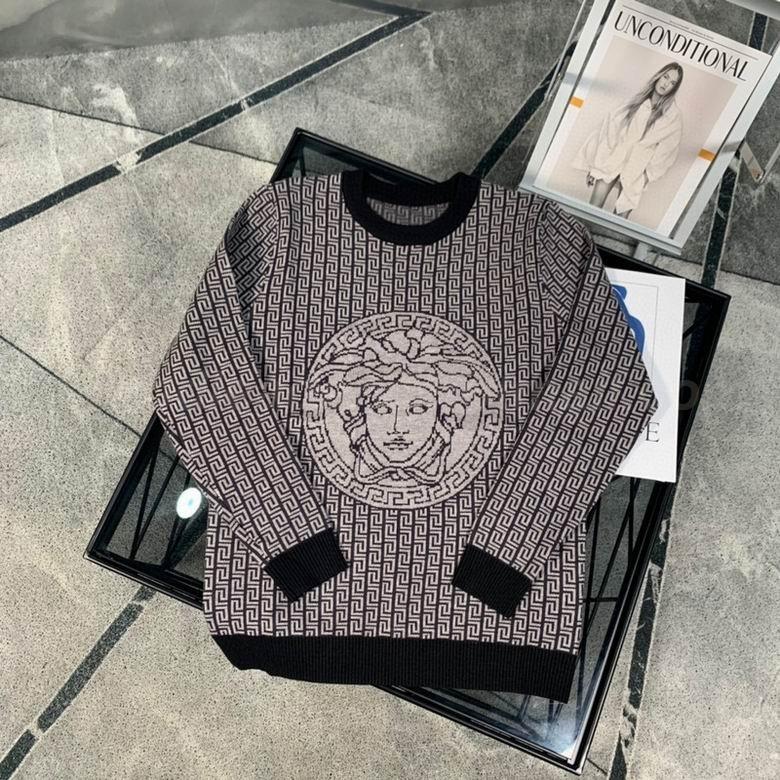 Versace Men's Sweater 103